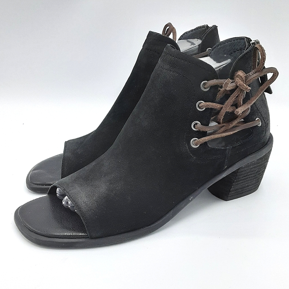 OTBT Prairie Peep Toe Leather Bootie Size 8.5M.